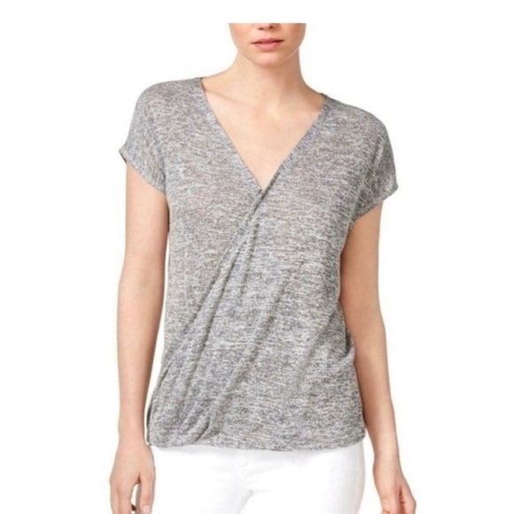 NWT Women's Rachel Roy Short Sleeve V-Neck Shirt. Size medium - Picture 1 of 9